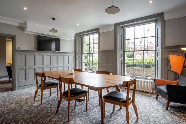 find a co-working space in Richmond Hill Hotel, London